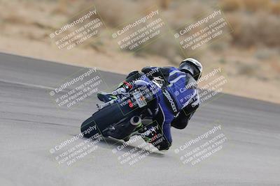 media/Dec-17-2022-SoCal Trackdays (Sat) [[224abd9271]]/Turn 10 Backside (120pm)/